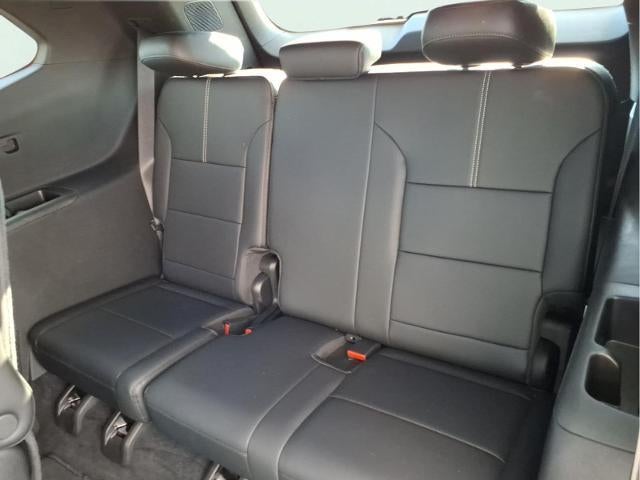 2026 GMC Acadia Base