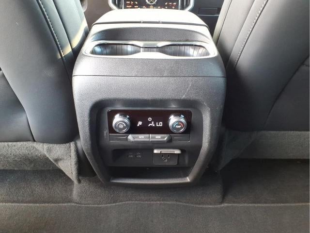 2026 GMC Acadia Base