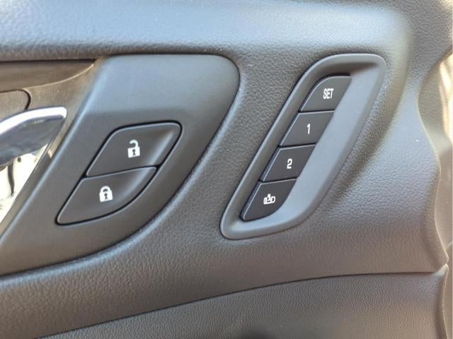 2023 GMC Acadia Base