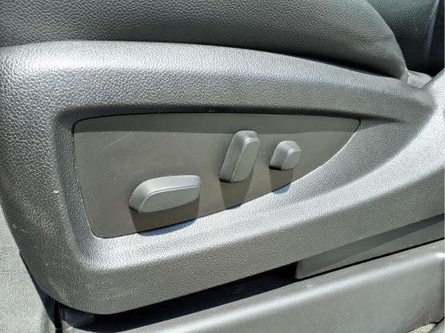 2017 GMC Yukon Base