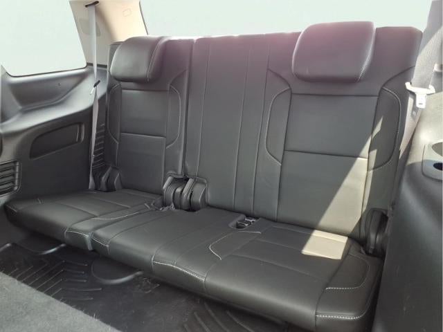 2017 GMC Yukon Base