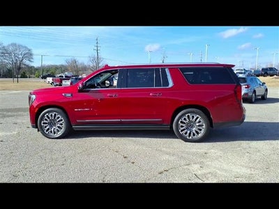2023 GMC Yukon XL Denali Ultimate