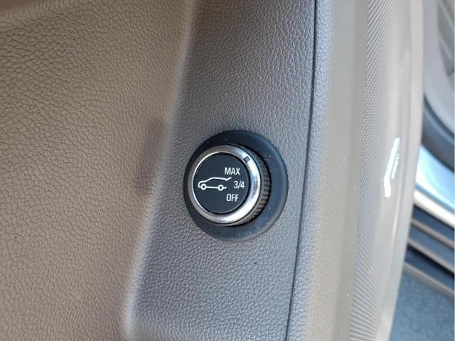 2021 Chevrolet Traverse Base