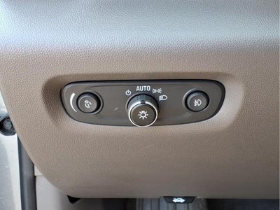 2021 Chevrolet Traverse Base