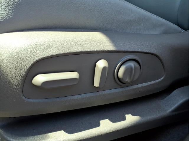 2021 Chevrolet Traverse Base