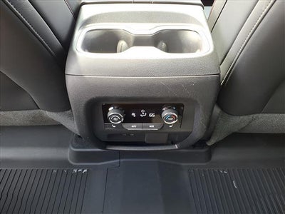 2024 Chevrolet Traverse Base