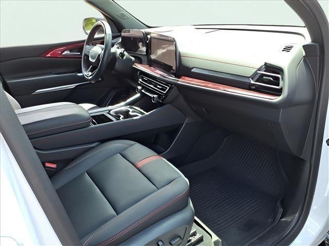 2024 Chevrolet Traverse Base