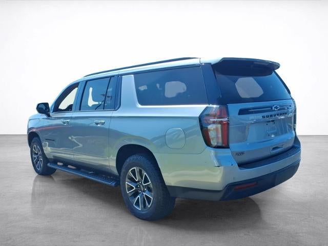 2023 Chevrolet Suburban Base