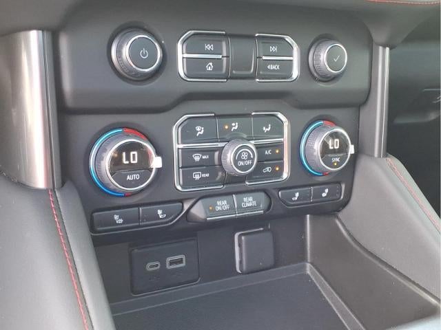2024 Chevrolet Suburban Base