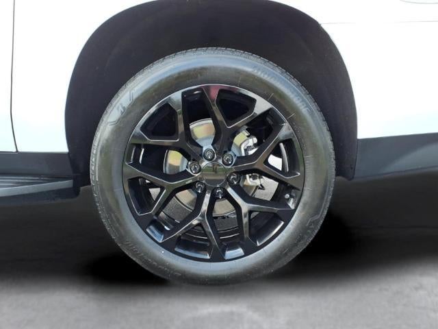 2024 Chevrolet Suburban Base