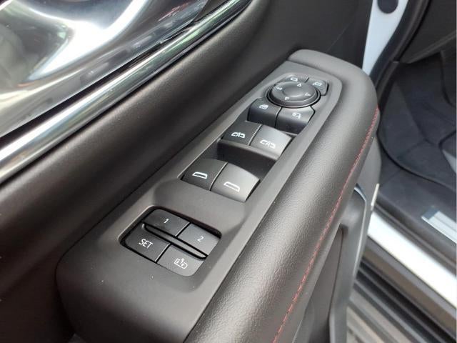 2024 Chevrolet Suburban Base