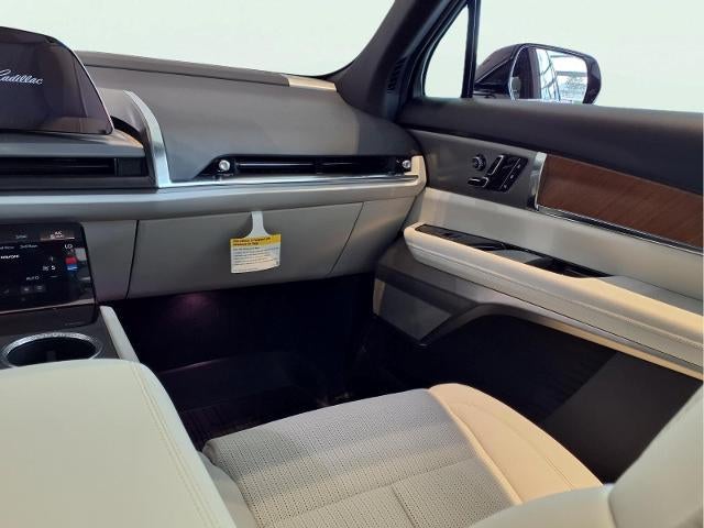 2027 Cadillac VISTIQ Luxury