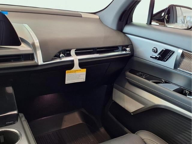 2027 Cadillac VISTIQ Sport