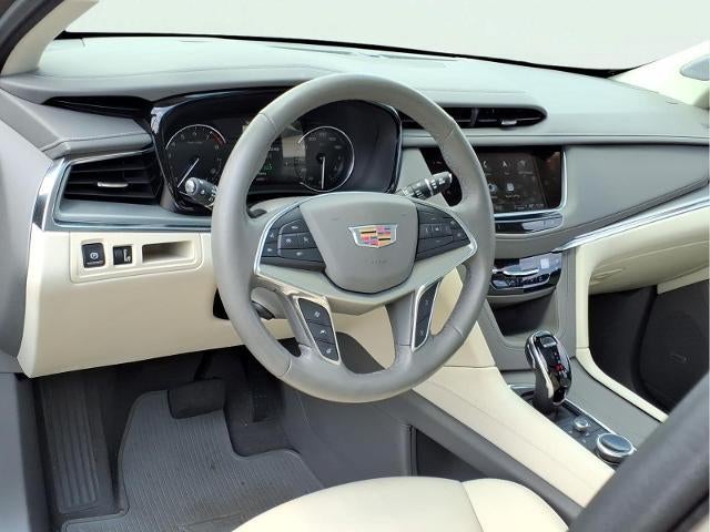 2023 Cadillac XT5 FWD Premium Luxury