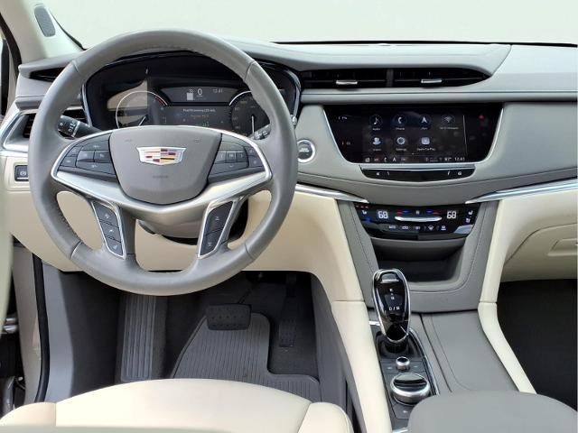 2023 Cadillac XT5 FWD Premium Luxury