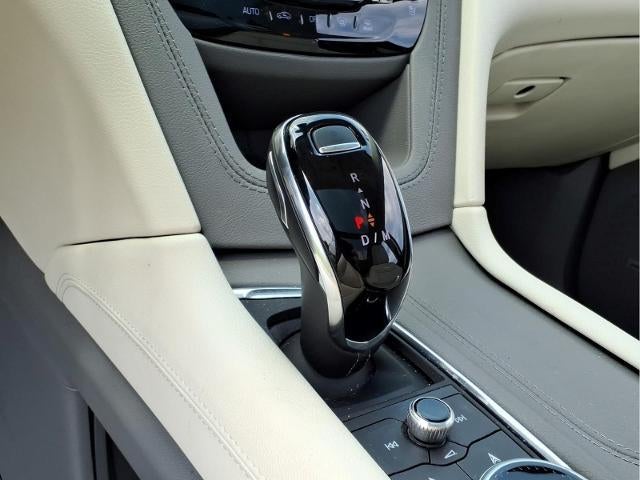 2023 Cadillac XT5 FWD Premium Luxury