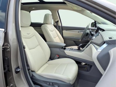 2023 Cadillac XT5 FWD Premium Luxury