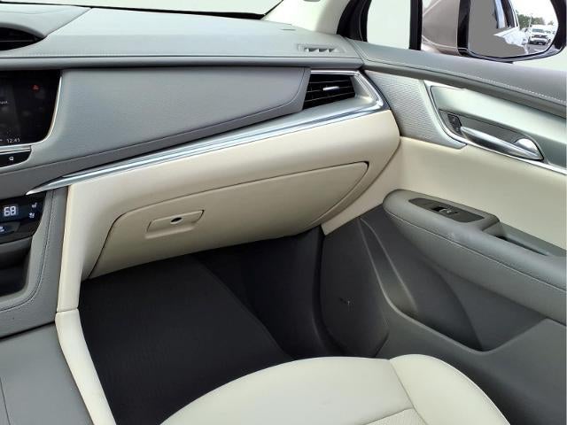 2023 Cadillac XT5 FWD Premium Luxury