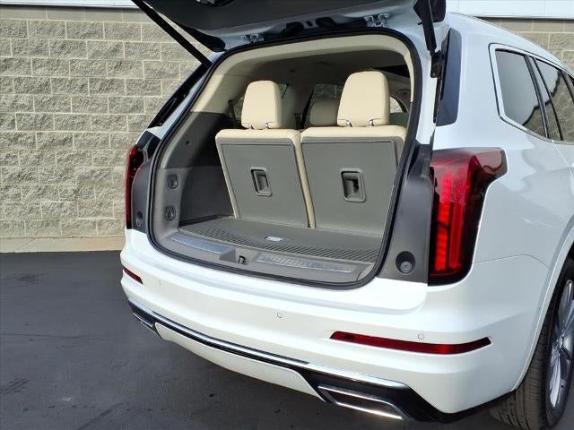 2025 Cadillac XT6 Premium Luxury