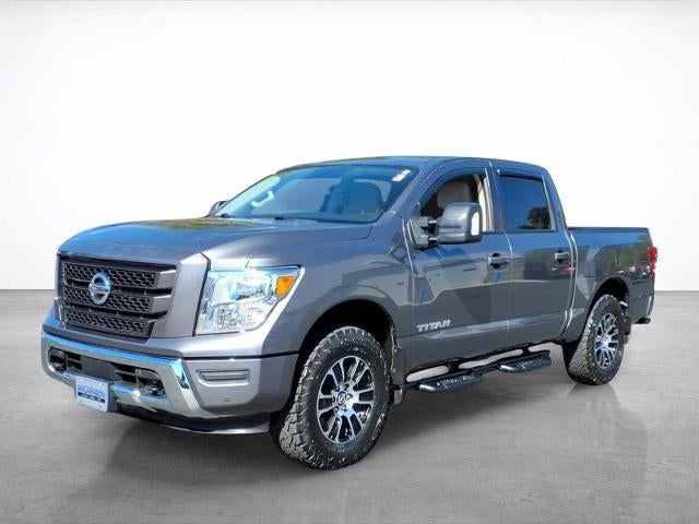 2023 Nissan TITAN Base
