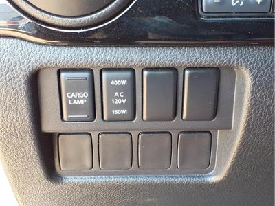 2023 Nissan TITAN Base