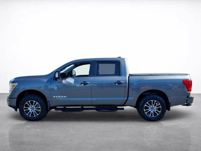 2023 Nissan TITAN Base