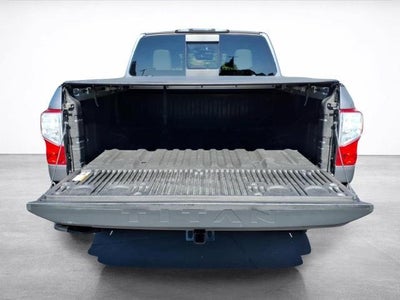 2023 Nissan TITAN Base