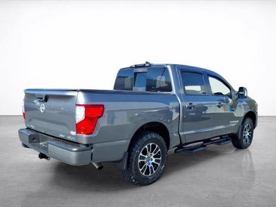 2023 Nissan TITAN Base