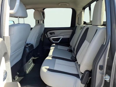 2023 Nissan TITAN Base