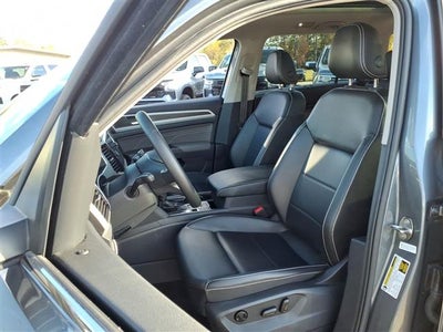 2022 Volkswagen Atlas 2.0T SE w/Technology