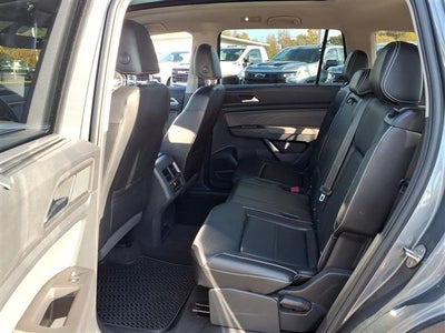 2022 Volkswagen Atlas 2.0T SE w/Technology