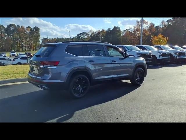 2022 Volkswagen Atlas 2.0T SE w/Technology