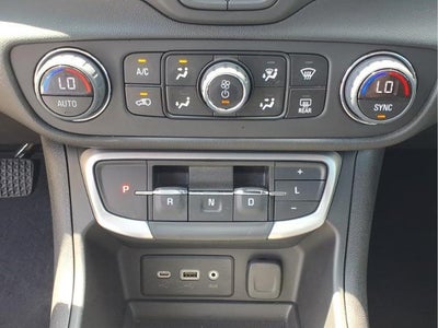 2024 GMC Terrain Base