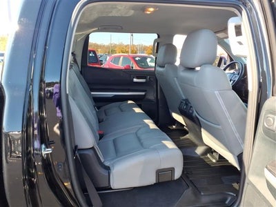 2017 Toyota Tundra 4WD SR5